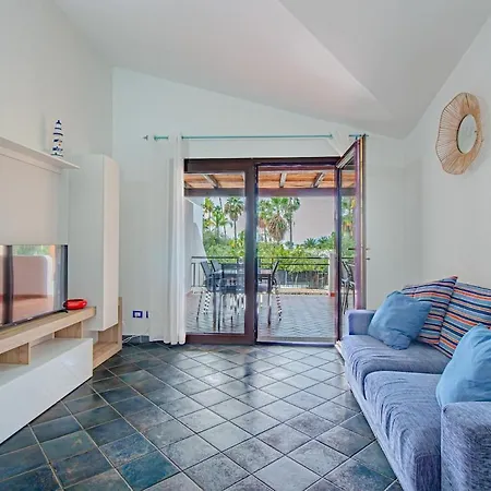 Casa vacanze Waves Apartment, Only 250m From The Sea *