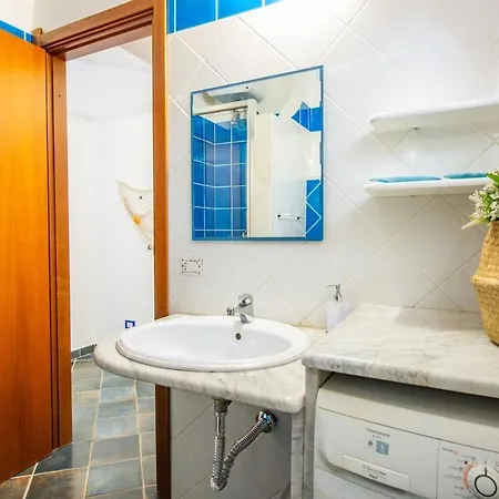 Waves Apartment, Only 250m From The Sea Tortolì